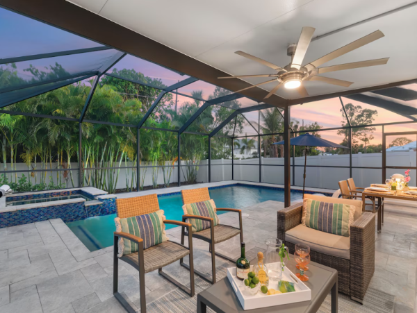 Lovely Naples Pool Home Walk Vanderbilt Beach